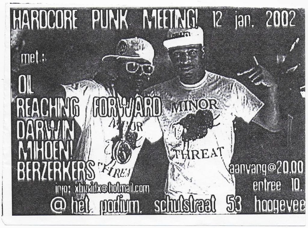 12-01-2002-hoogeveen-het-podium-oil-reaching-forward-darwin-mihoen!-berzerkers-in-my-time